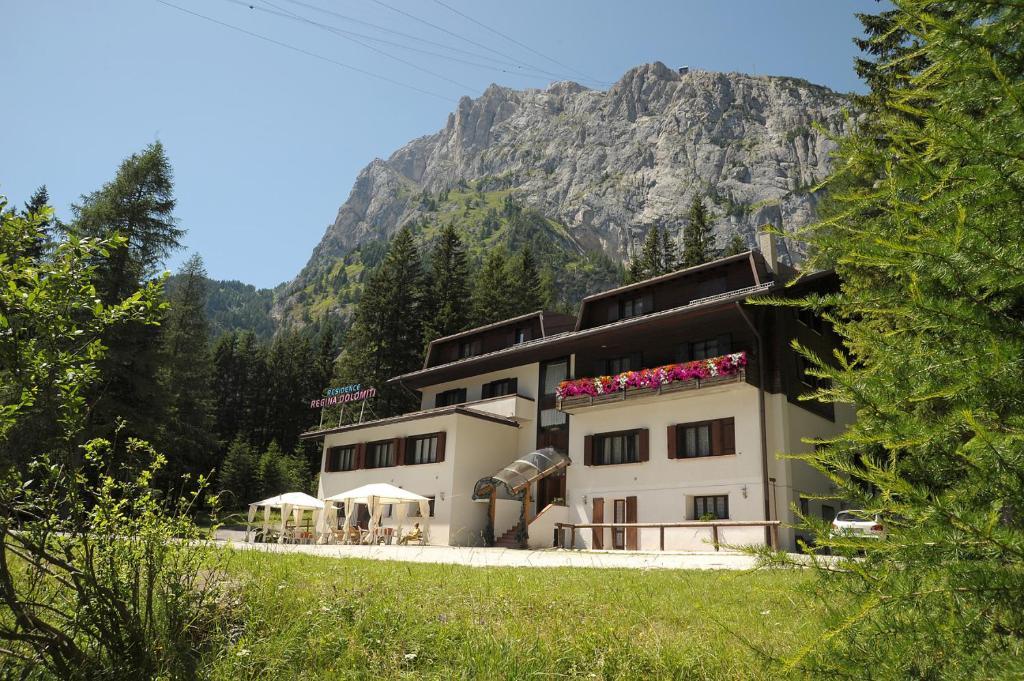 Residence Regina Delle Dolomiti Rocca Pietore Bagian luar foto